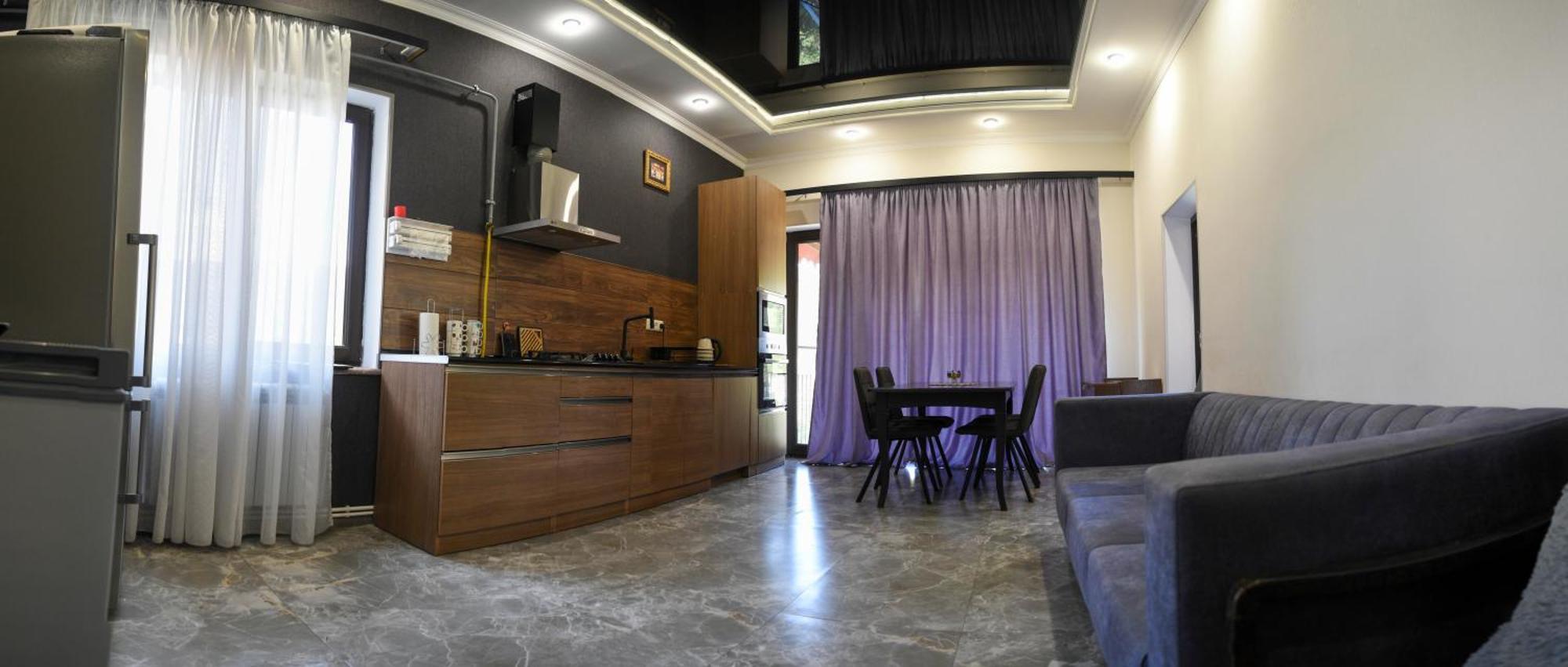 Dom Adonis Hotel Dilijan Luaran gambar