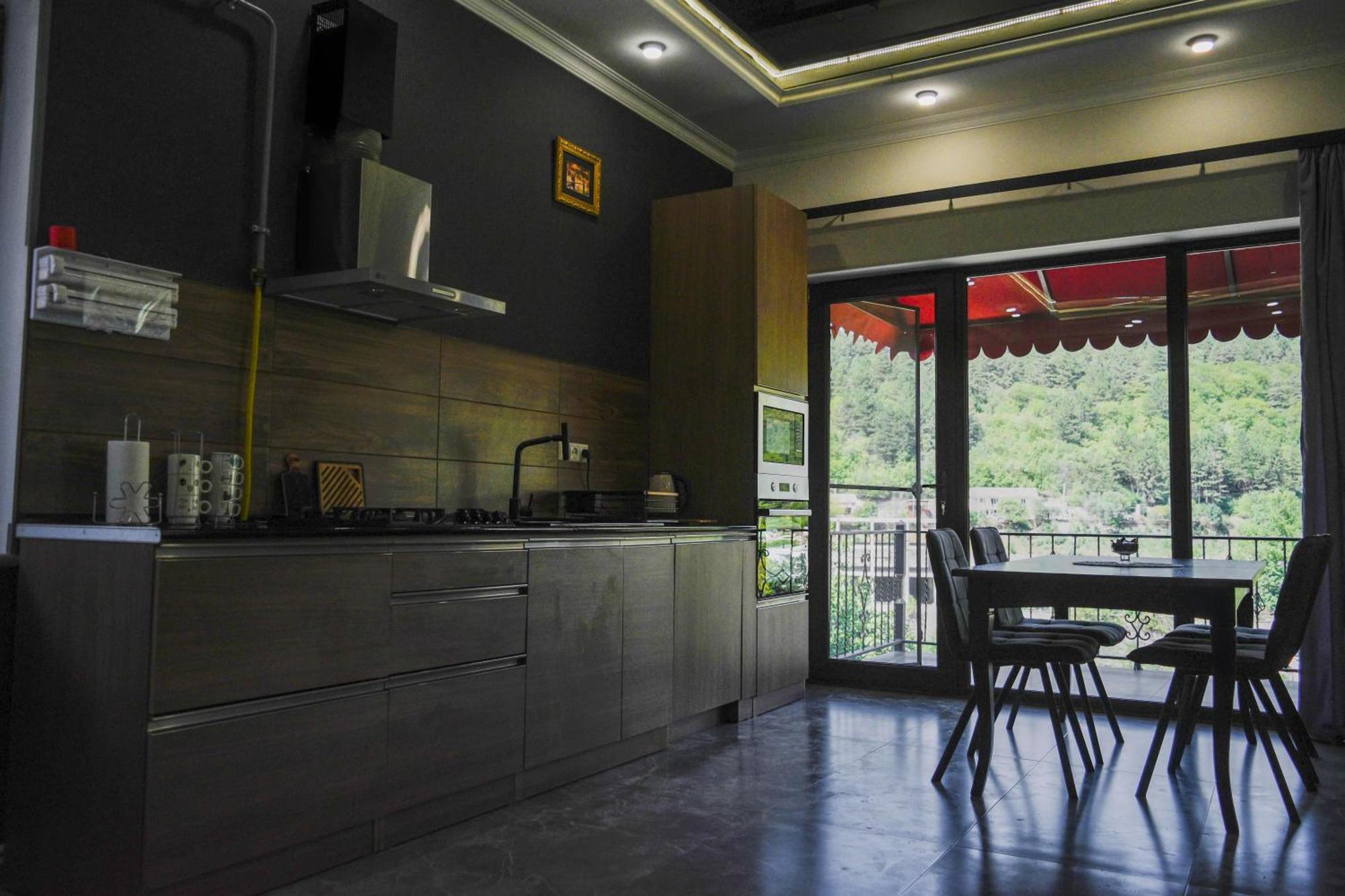 Dom Adonis Hotel Dilijan Luaran gambar