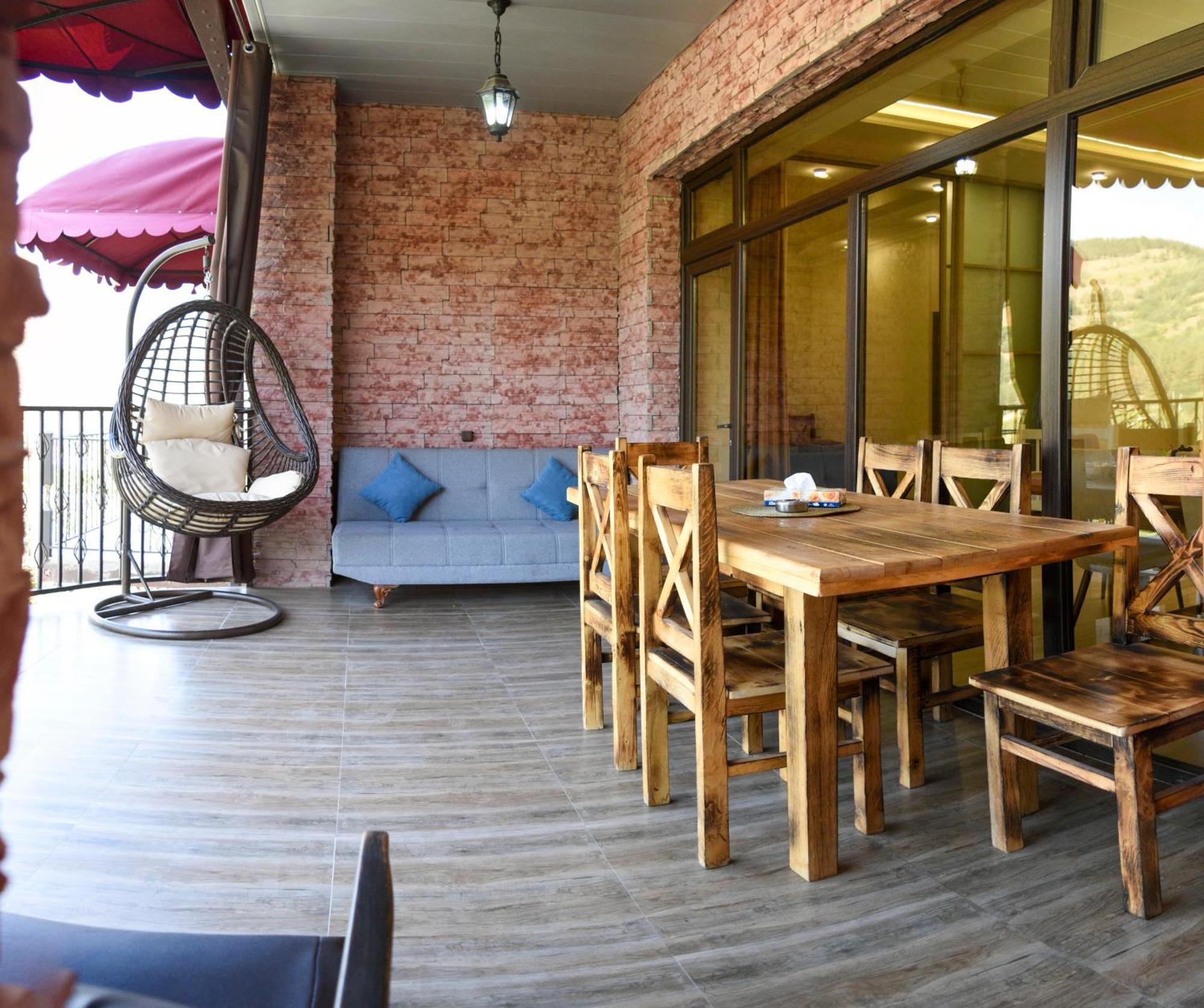 Dom Adonis Hotel Dilijan Luaran gambar