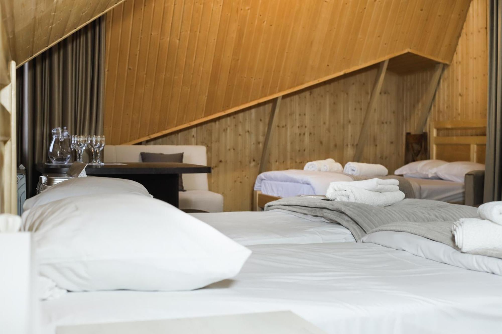 Dom Adonis Hotel Dilijan Luaran gambar