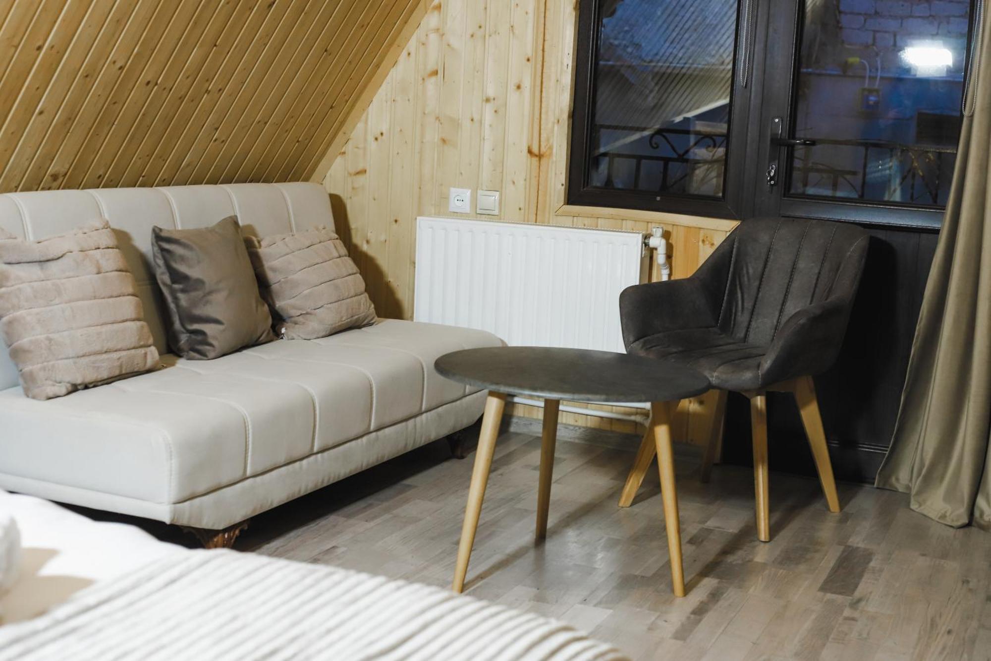 Dom Adonis Hotel Dilijan Luaran gambar