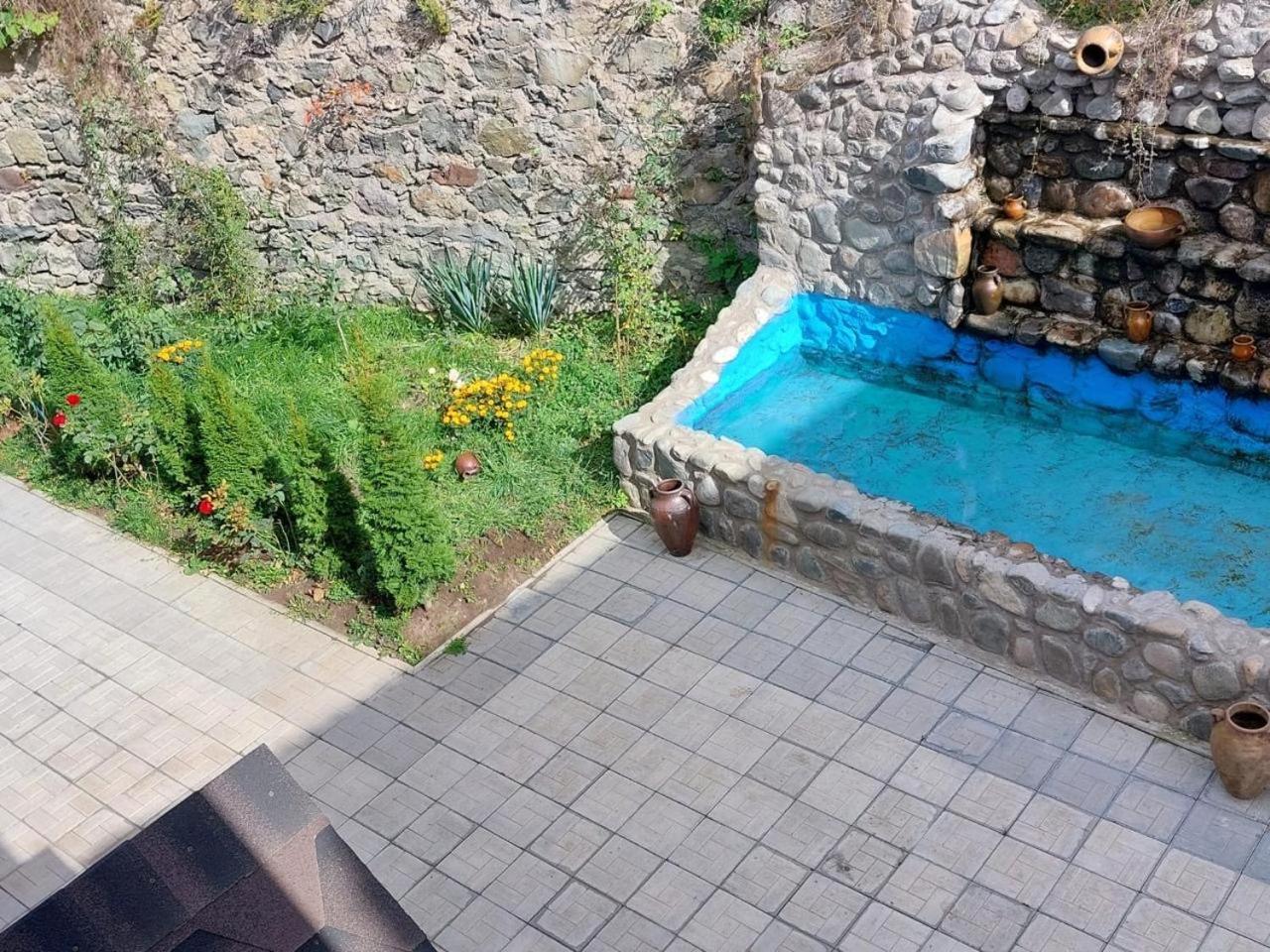 Dom Adonis Hotel Dilijan Luaran gambar